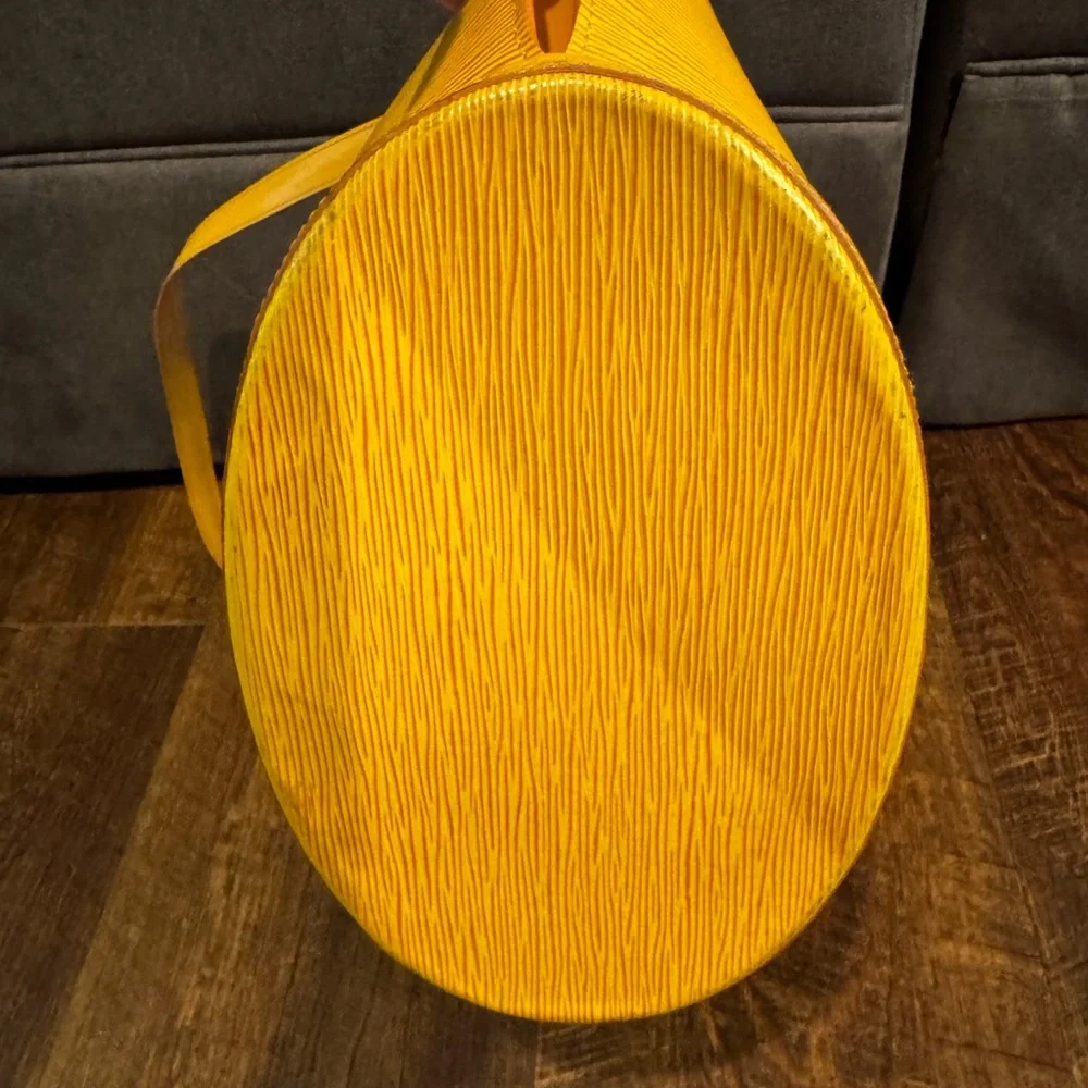 Louis Vuitton Yellow Epi Leather Saint Jacques MM Shoulder Bag - Picture 4 of 12